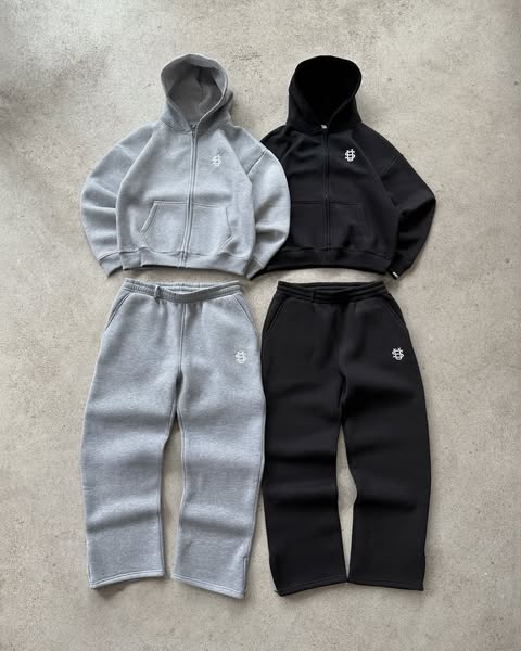 SU | TRACKSUIT