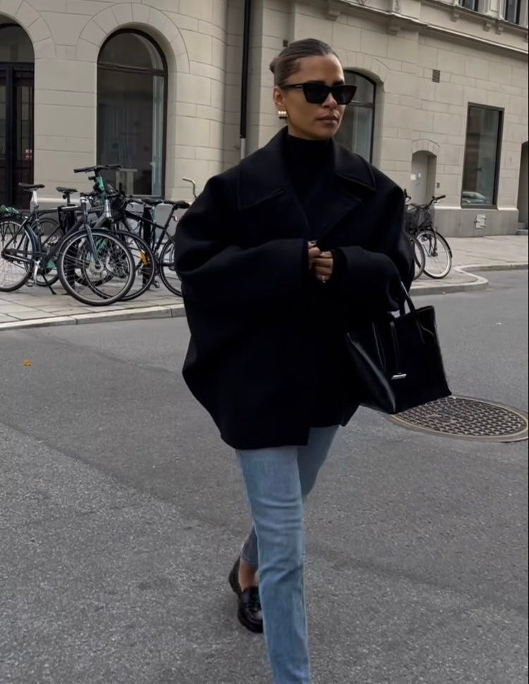 ICON | Beige coat
