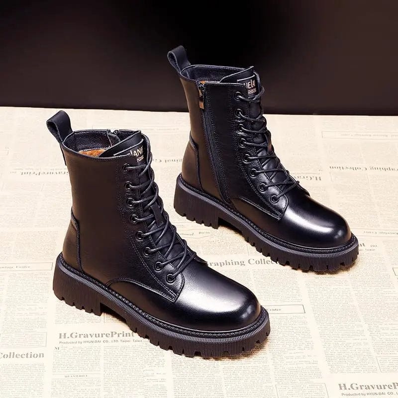 Helena - Lace-up winter boots with a lined interior