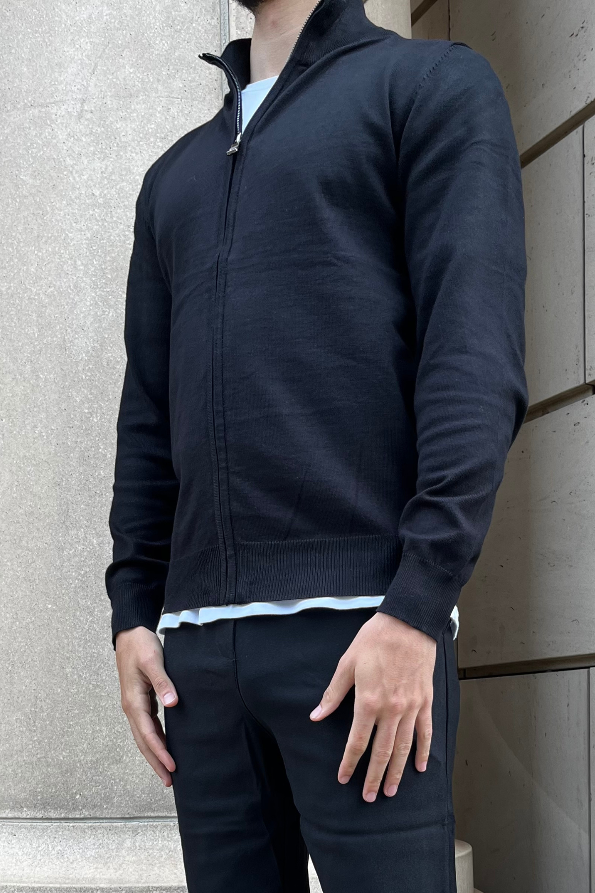 Faro Full Zip Sweater - Black 