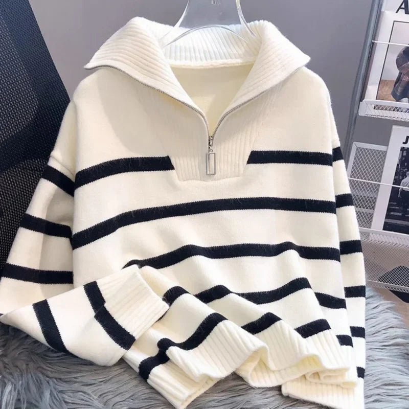 Ladies' Jumper Autumn/Winter - Thick Striped Jacket with Zip and Short Fit 